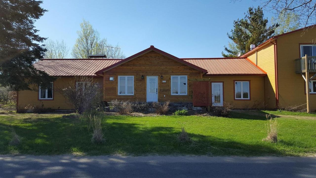 Auberge Ma Maison Sainte-Melanie Экстерьер фото